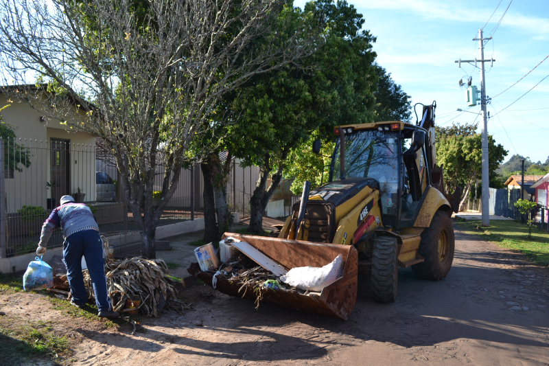 Ações da “A Prefeitura Mais Perto de Você!” ocorrem no Bairro Rosenthal
